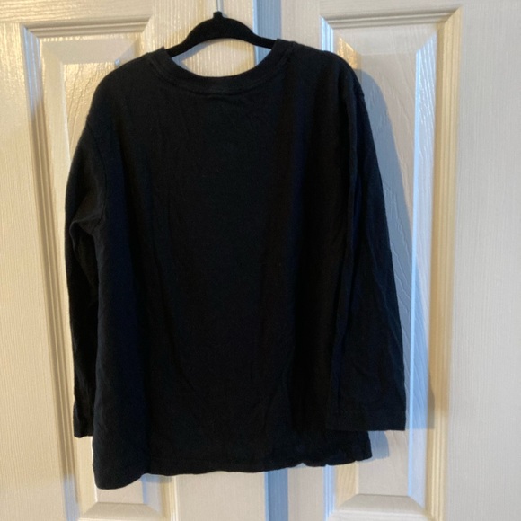 The Children’s Place Boys Black Tee With Santa Skull On The Front Size Small 5/6 - Picture 6 of 6